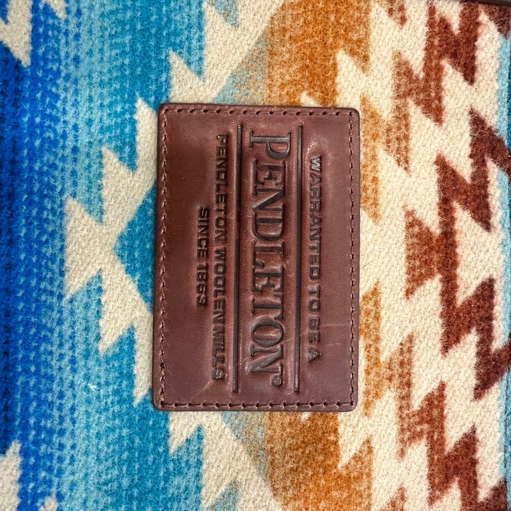 Pendleton Blue And Brown Patterned Tote - image 3